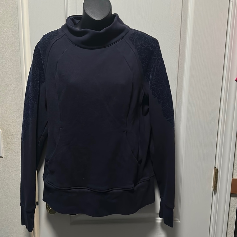 LULU LEMON blue lulu zip up sweater with floral sleeves size 8/10 missing tags